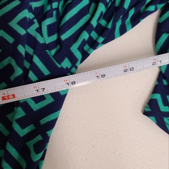 41 Hawthorn Green Surpluce Geo Print Dress size Medium - Picture 7 of 8